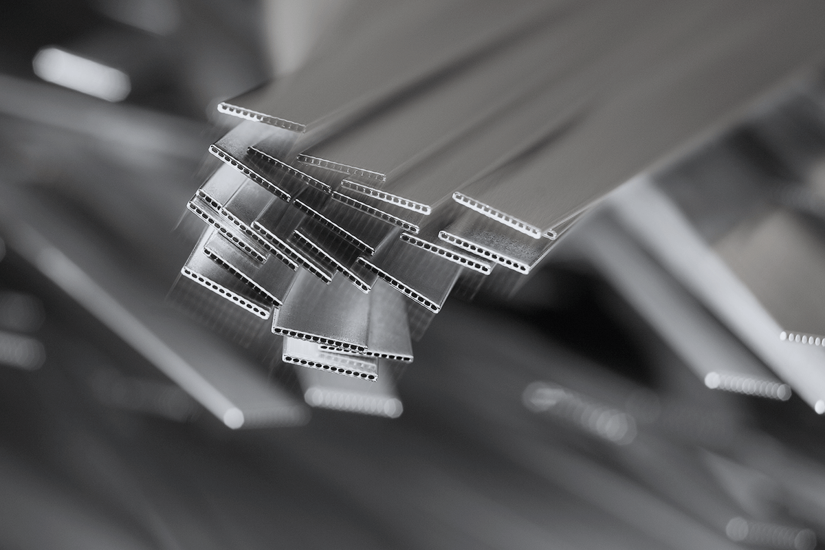 Optimization of Microchannel Heat Exchangers for R32 Refrigerant